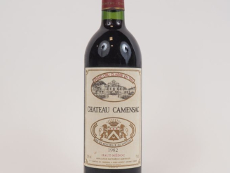 Vente aux enchères 1 BOUTEILLE CHÂTEAU DE CAMENSAC GCC HAUT MÉDOC - 1982