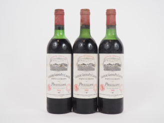 Vente aux enchères 3 BOUTEILLES CHÂTEAU GRAND PUY LACOSTE GCC PAUILLAC - 1982 - 2 HEP/1 M