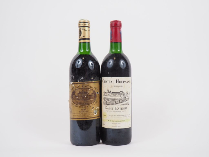 2 BOUTEILLES 1989 : 1 CHÂTEAU HOUSSAINT ST ESTÈPHE LB/1 CHÂTEAU BATAIL