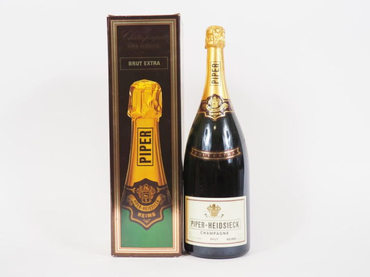 1 MAGNUM CHAMPAGNE PIPER HEIDSIECK "BRUT EXTRA" - COFFRET
