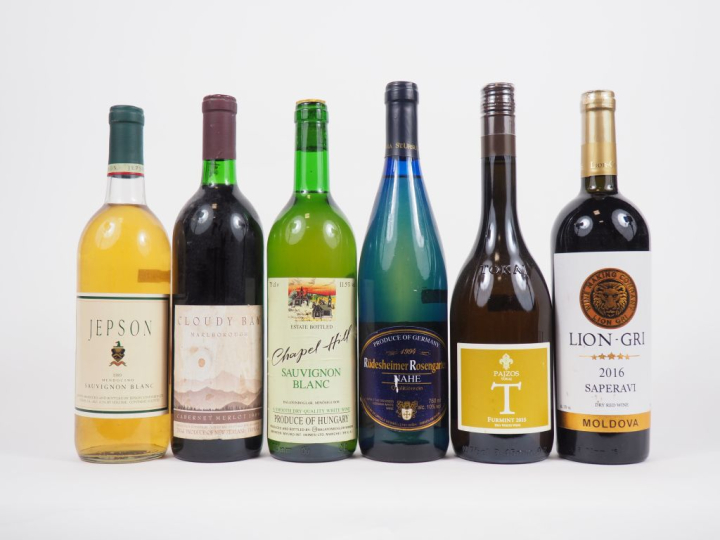 6 BOUTEILLES VIN ETRANGER : 1 JEPSON MENDOCINO SAUVIGNON BLANC 1989 (E