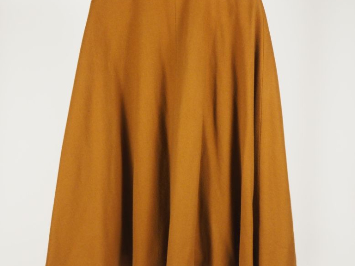 SAINT LAURENT, Rive gauche Cape en laine (100%) marron glacé.  Fermetu