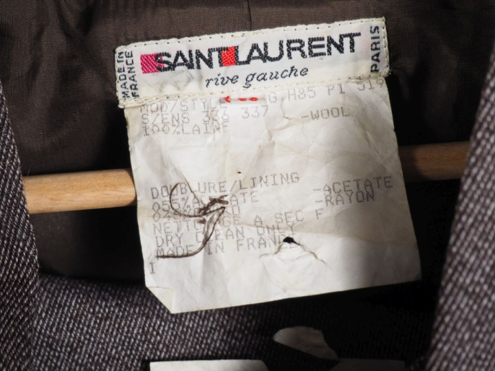 SAINT LAURENT, Rive gauche Ensemble de tailleur, veste et jupe en lain