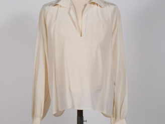 Vente aux enchères YVES SAINT LAURENT, Rive gauche Blouse à manches longues en soie (100%
