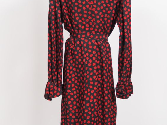 SAINT LAURENT, Rive gauche Robe longue à ceinture et manches longues, 