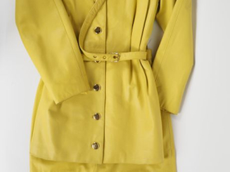 Vente aux enchères Guy LAROCHE Diffusion, Paris Ensemble de tailleur, jupe et veste, en c