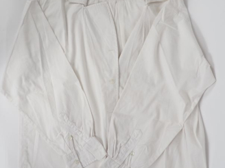 Vente aux enchères KENZO, Paris Chemise blanche en coton (100%).  Taille. 40 (jaunie par 