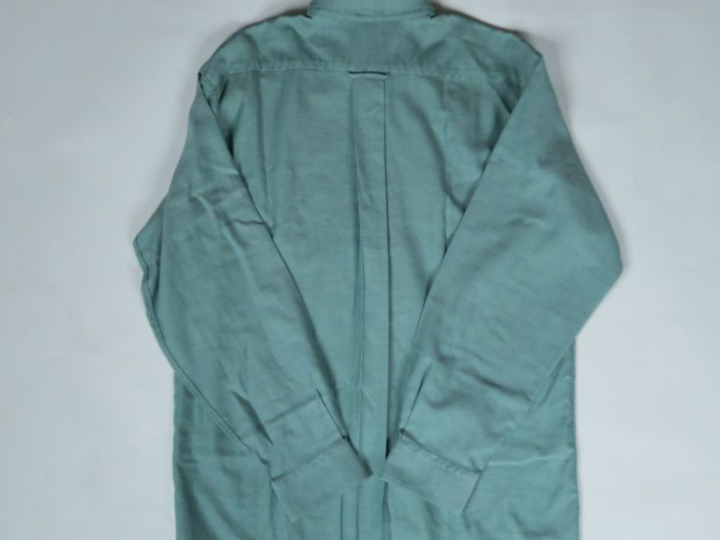 LACOSTE Chemise en coton verte.  Taille 40.