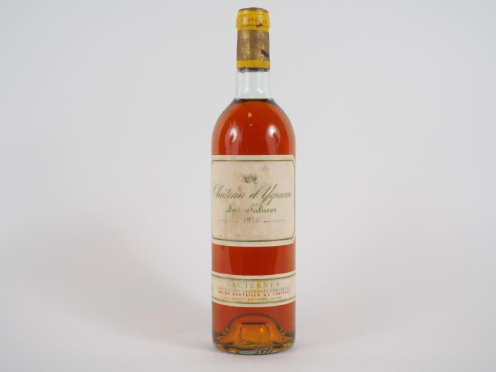 1 BOUTEILLE CHÂTEAU D'YQUEM 1er CCS SAUTERNES - 1975 - BG/ELA/CAPSULE 