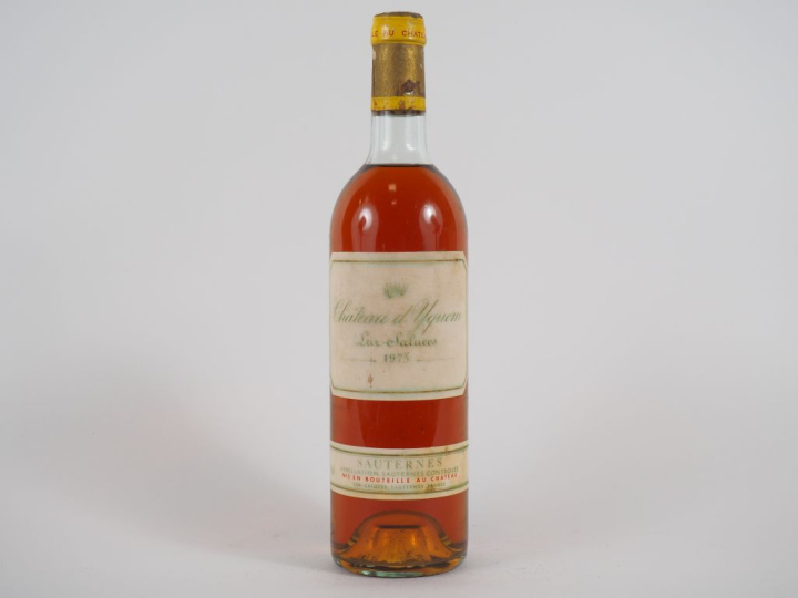 1 BOUTEILLE CHÂTEAU D'YQUEM 1er CCS SAUTERNES - 1975 - LB/EF/CAPSULE L