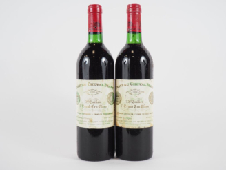 Vente aux enchères 2 BOUTEILLES CHÂTEAU CHEVAL BLANC 1er GCC ST ÉMILION - 1980 - BG/ETLF