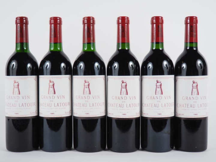 6 BOUTEILLES CHÂTEAU LATOUR 1er GCC PAUILLAC - 1985 - CBO - 5 BG/1 LB 