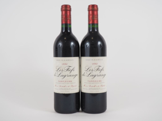 Vente aux enchères 2 BOUTEILLES LES FIEFS DE LAGRANGE ST JULIEN - 1990