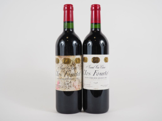 Vente aux enchères 2 BOUTEILLES CLOS FOURTET 1er GCC ST ÉMILION - 1998 - BG/1 ET