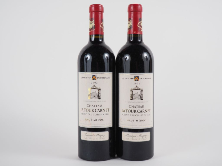 2 BOUTEILLES CHÂTEAU LATOUR CARNET GCC HAUT MÉDOC - 2002
