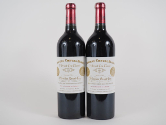 Vente aux enchères 2 BOUTEILLES CHÂTEAU CHEVAL BLANC 1er GCC ST ÉMILION - 2004