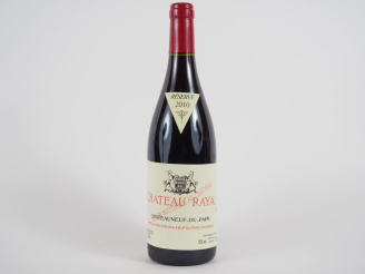 Vente aux enchères 1 BOUTEILLE CHÂTEAU RAYAS CHÂTEAUNEUF DU PAPE - 2010 - ET LÉGER PLISSÉ