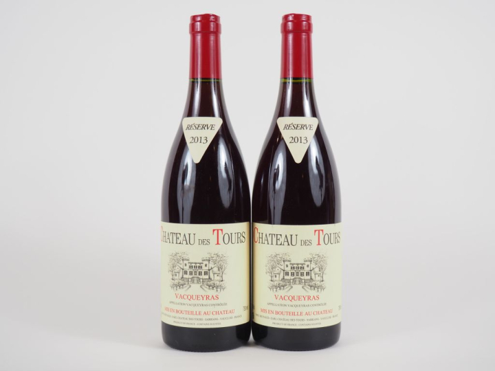 2 BOUTEILLES CHÂTEAU DES TOURS 'RÉSERVE' VACQUEYRAS EMMANUEL REYNAUD -