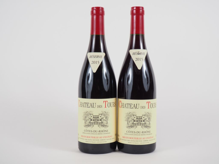 2 BOUTEILLES CHÂTEAU DES TOURS 'RÉSERVE' EMMANUEL REYNAUD - 2015 - 1 C