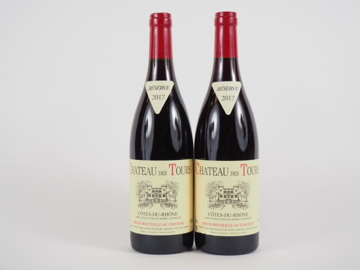 2 BOUTEILLES CHÂTEAU DES TOURS 'RÉSERVE' EMMANUEL REYNAUD - 2017 - 1 E