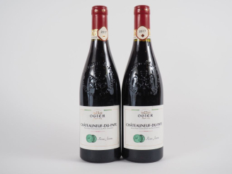 Vente aux enchères 2 BOUTEILLES CHÂTEAUNEUF DU PAPE 'REINE JEANNE' OGIER - 2017