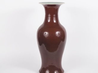 Vente aux enchères Chine, XIXe siècle,  Important vase balustre, en porcelaine émaillée s