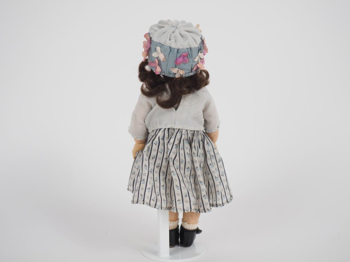 Poupée Bleuette SFBJ, tête porcelaine bouche ouverte yeux fixes bleus 