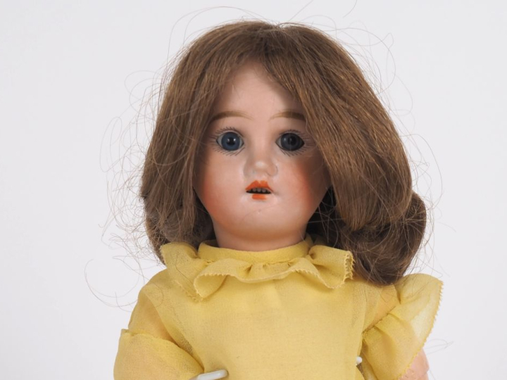 Poupée Bleuette Fleischmann tête porcelaine bouche ouverte yeux fixes 