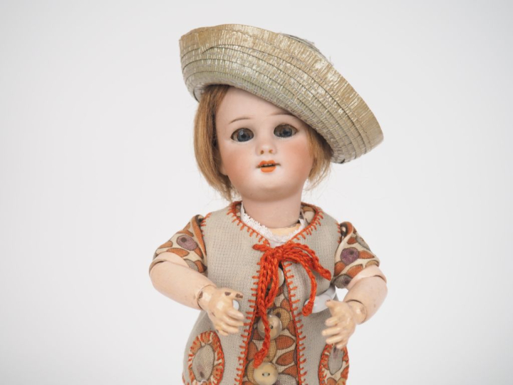 Poupée de fabrication allemande Simon   Halbig tête porcelaine maquée 