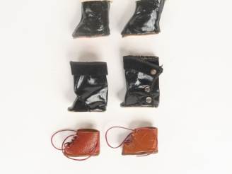 Vente aux enchères Lot de 2 paires de chaussures Gautier-Languereau dont brodequin en boi