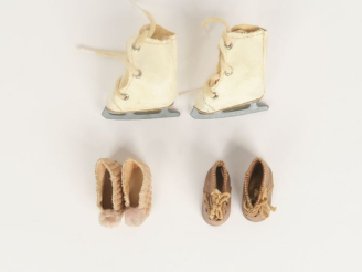 Vente aux enchères Lot de 2 paires de chaussures Gautier-Languereau dont chaussons et cha