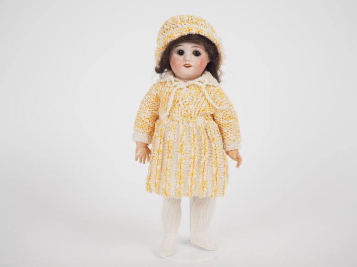 Jolie poupée type Bleuette SFBJ moule 60 8/0 tête porcelaine bouche ou