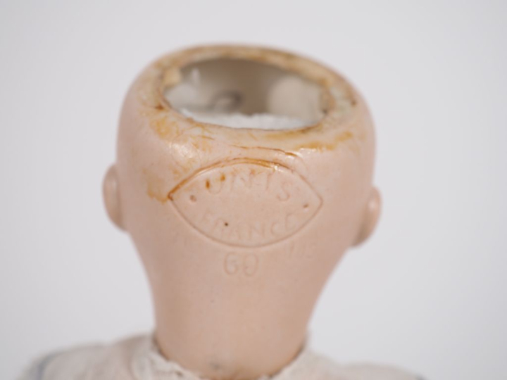 Poupée type Bleuette SFBJ 60 8/0 tête porcelaine bouche ouverte  yeux 