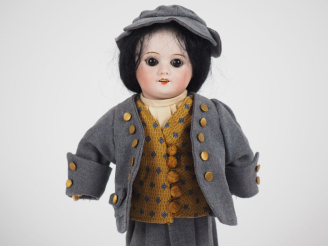 Vente aux enchères Poupée Bleuette SFBJ moule 60 8/0 millésime de 1926, tête porcelaine b