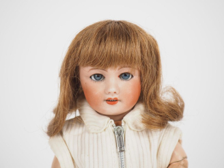 Vente aux enchères Très jolie poupée Bleuette Unisfrance tête porcelaine bouche ouverte a