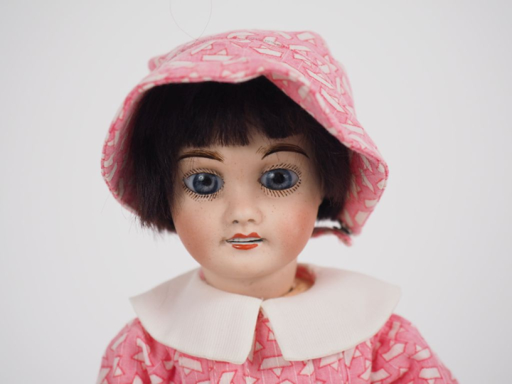 Poupée Limoges Chérie numéro 1 rare dans cette taille, tête porcelaine