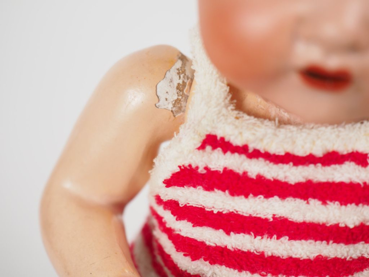 Bambino petit frère de Bleuette tête porcelaine bouche ouverte avec la