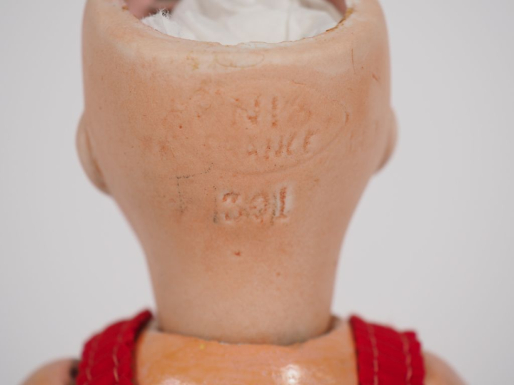 Poupée Bleuette Unis france tête porcelaine bouche ouverte yeux sont b