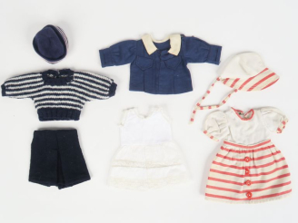Vente aux enchères Lot de vêtements Gautier-Languereau dont « kermesse » (à signaler quel