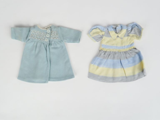 Vente aux enchères Lot de 2 vêtements  de Bleuette Gautier Languereau « tartare » de 1950