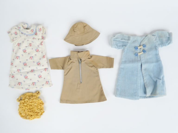 Lot de 3 vêtements pour Bleuette « terre neuve » petit imperméable man