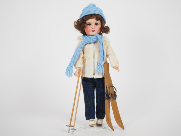 Poupée Type Rosette Unisfrance 301 tête porcelaine bouche ouverte yeux