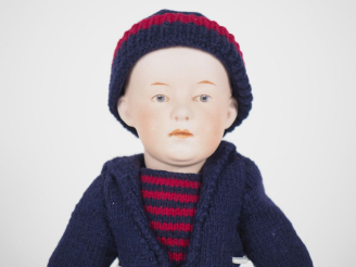 Vente aux enchères Joli bébé de caractère allemand Pouti  Heubach tête porcelaine yeux pe
