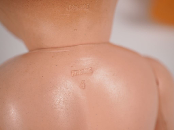 Lot comprenant bébés et poupées celluloïd des années 50 dont petit cla