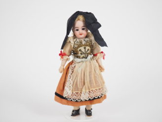 Vente aux enchères Petite poupée Simon et Halbig S/H Germany tête porcelaine BO. Yeux bas