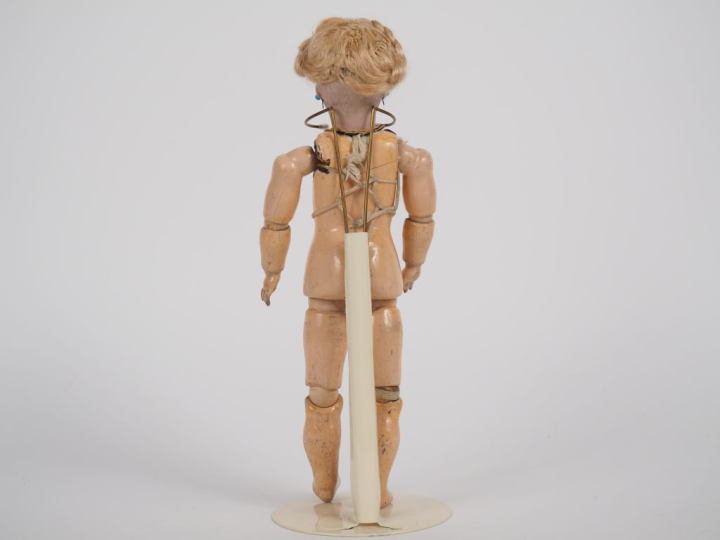 Heinrisch/ Hanwerck et Halbig poupée tête porcelaine BO yeux basculant