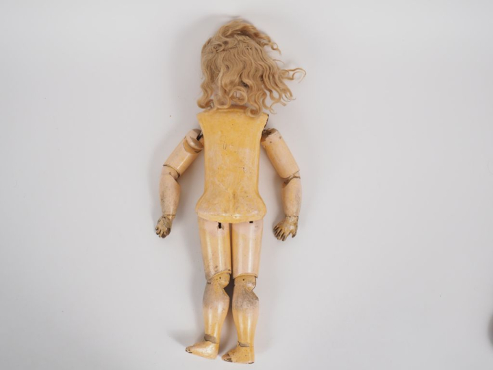 Poupée tête porcelaine marquée E8D déposé Etienne Denamur BO yeux fixe