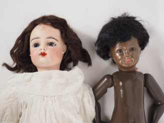 Vente aux enchères 2 poupées têtes porcelaine restaurées dont FG 10 au cartouche BF corps