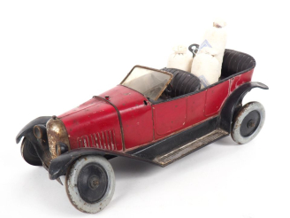 Vente aux enchères Jouets André CITROEN TORPEDO B2 en tôle laquée rouge châssis portant l