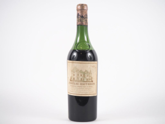 Vente aux enchères 1 BOUTEILLE CHÂTEAU HAUT BRION 1er GCC GRAVES - 1965 - 6,5 CM/CAPSULE 